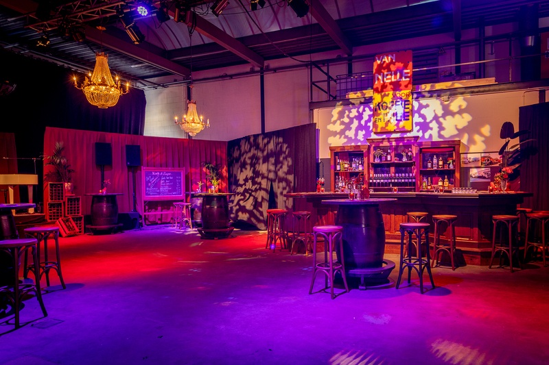 Feestcatering opstelling op locatie van DON food & events (tijdelijke afbeelding)