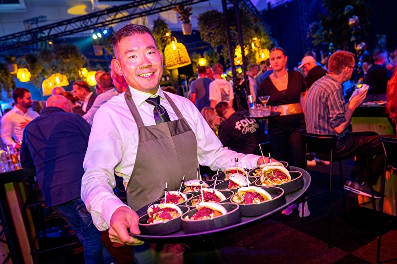 Een smaakvol walking diner met diverse gerechten.